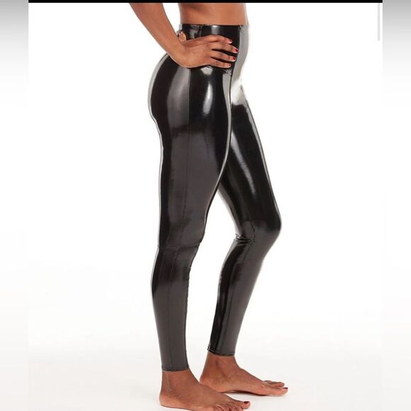 Spanx Faux Patent Leather Leggings in Classic Black Size S - Picture 12 of 16